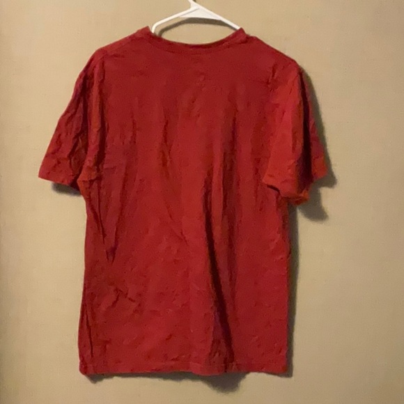 Nike Red Short Sleeve Tee Classic Comfort - Picture 2 of 3